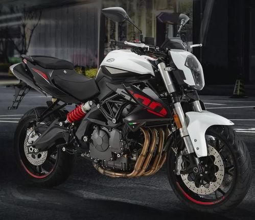 国产旅行4缸摩托车视频,驾驭激情，畅游天地间